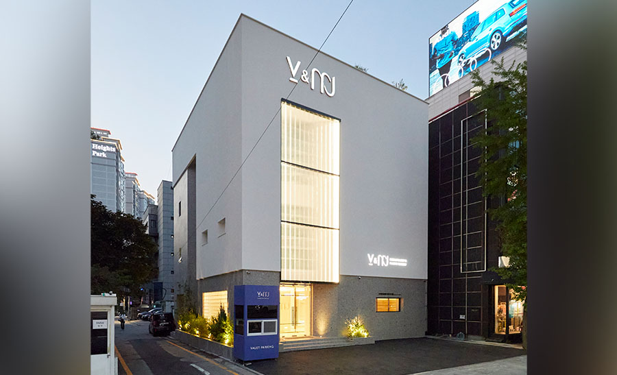 V&MJ 피부과 건물 외관 전체: 반 측면